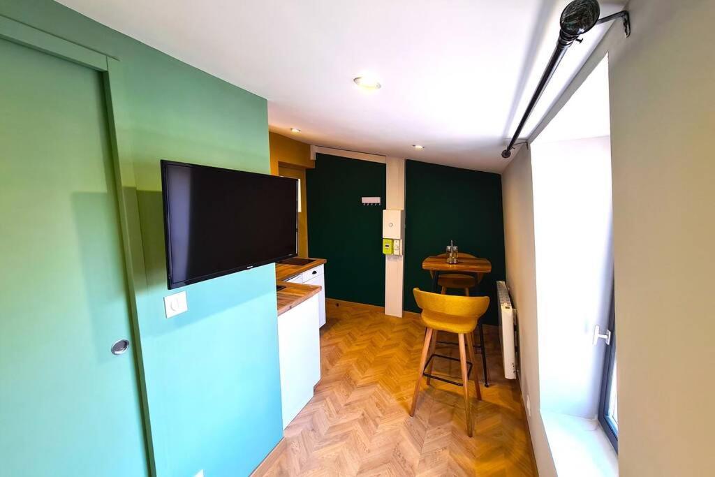 Le Cocon Valenciennois - Hypercentre - Netflix - Toutes Chaines Tv - Vieux Valenciennes Apartment Exterior foto