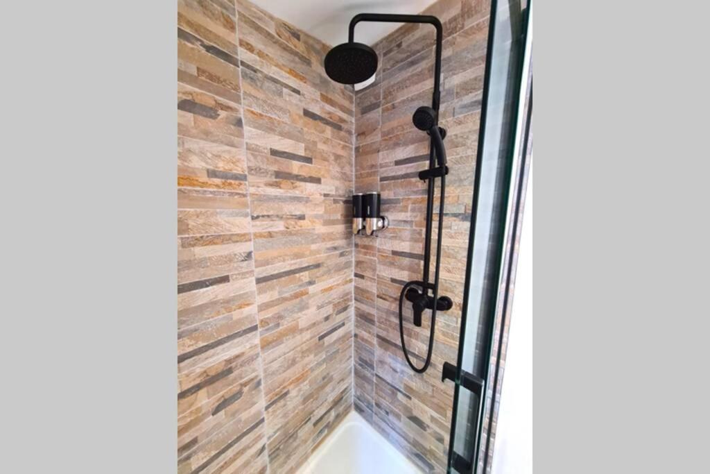 Le Cocon Valenciennois - Hypercentre - Netflix - Toutes Chaines Tv - Vieux Valenciennes Apartment Exterior foto